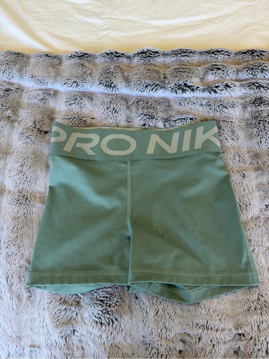Nike Pants - Nike Pro Spandex Shorts